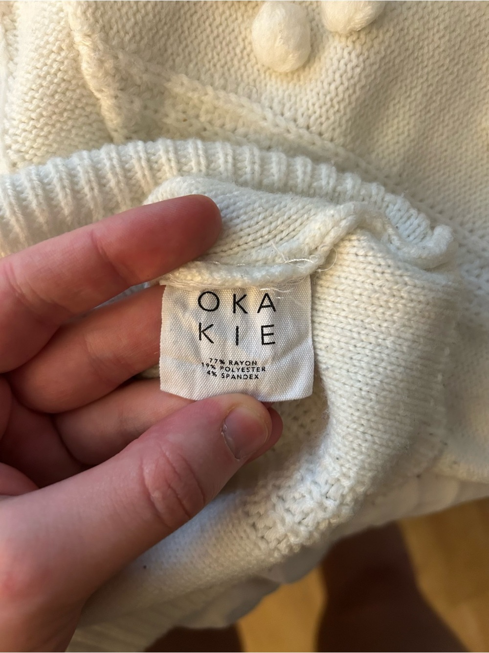 Cream Textured Button-Front Crop Cardigan - Picture 3 of 4